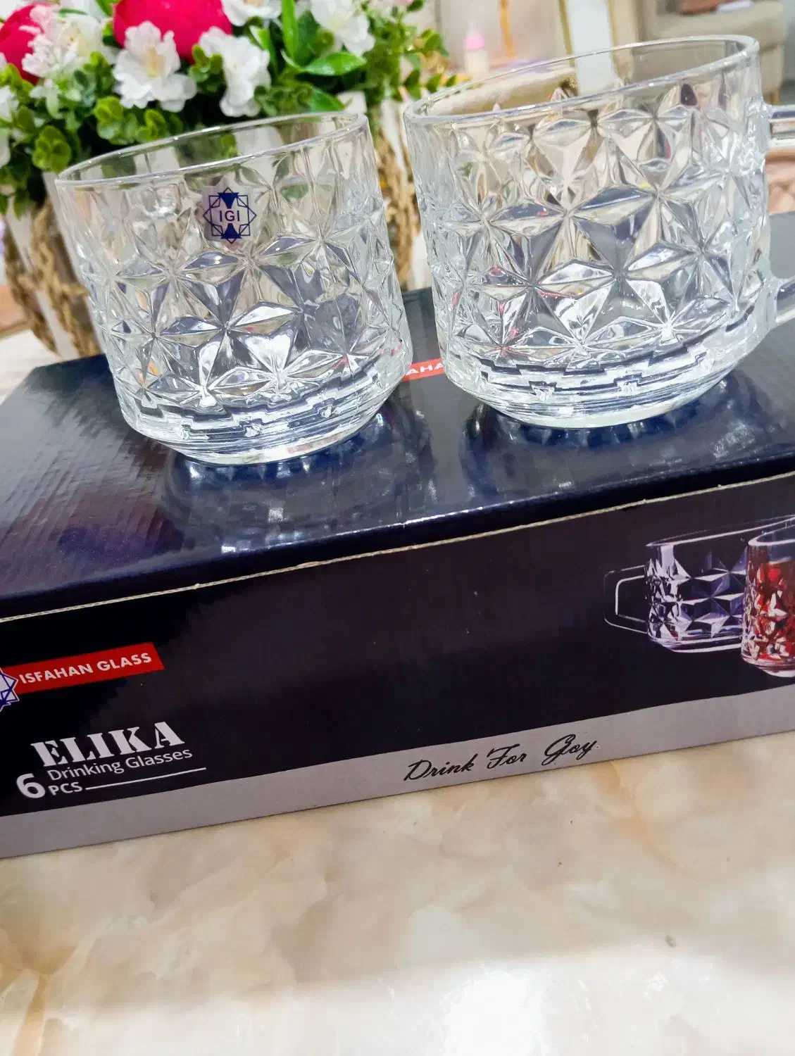 لیوان دسته دار،قندان کریستال و پارچ و لیوان خارجی|ظروف سرو و پذیرایی|ارومیه, |دیوار