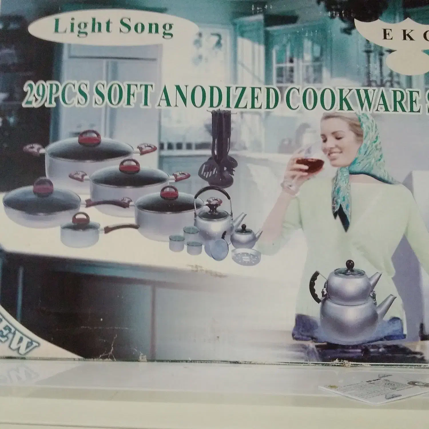 سرویس قابلمه ۲۹ پارچه|ظروف پخت‌وپز|اصفهان, باغ دریاچه|دیوار