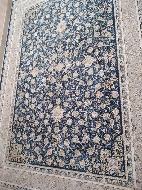 فرش‌قیطران‌۱۵۰۰‌شانه‌‌سرمه‌ای|فرش|اراک, |دیوار