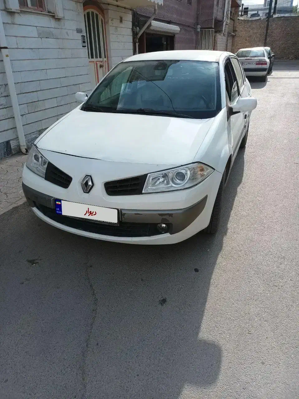 مگان ۹۱ اتومات ۲۰۰۰|خودرو سواری و وانت|دورود, |دیوار