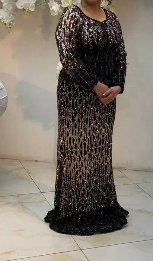 لباس مجلسی نو|لباس|برخوار, |دیوار