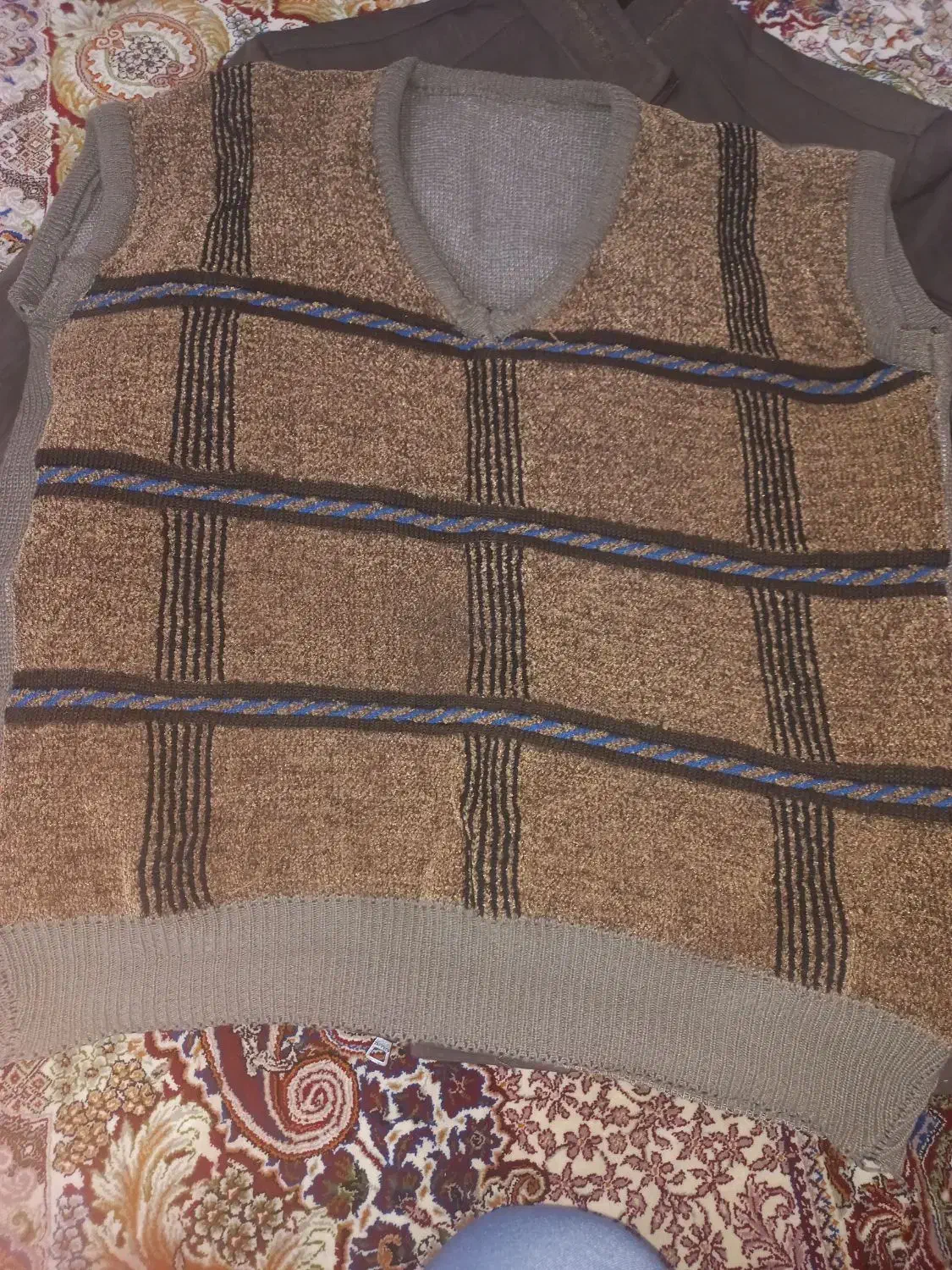 لباس وکاپشن|لباس|گلپایگان, |دیوار