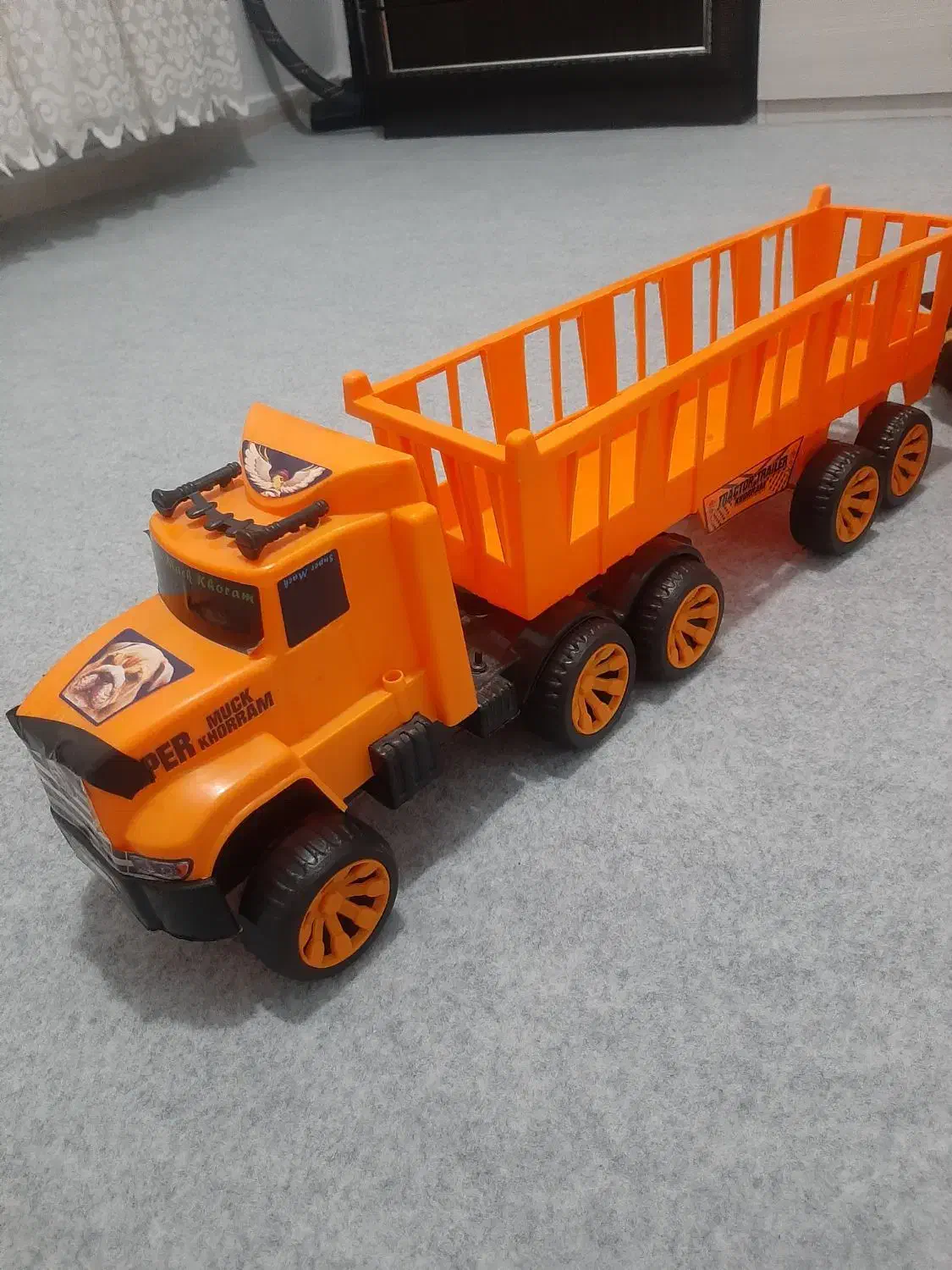 اسباب بازی|اسباب‌بازی بچه|ایلام, |دیوار