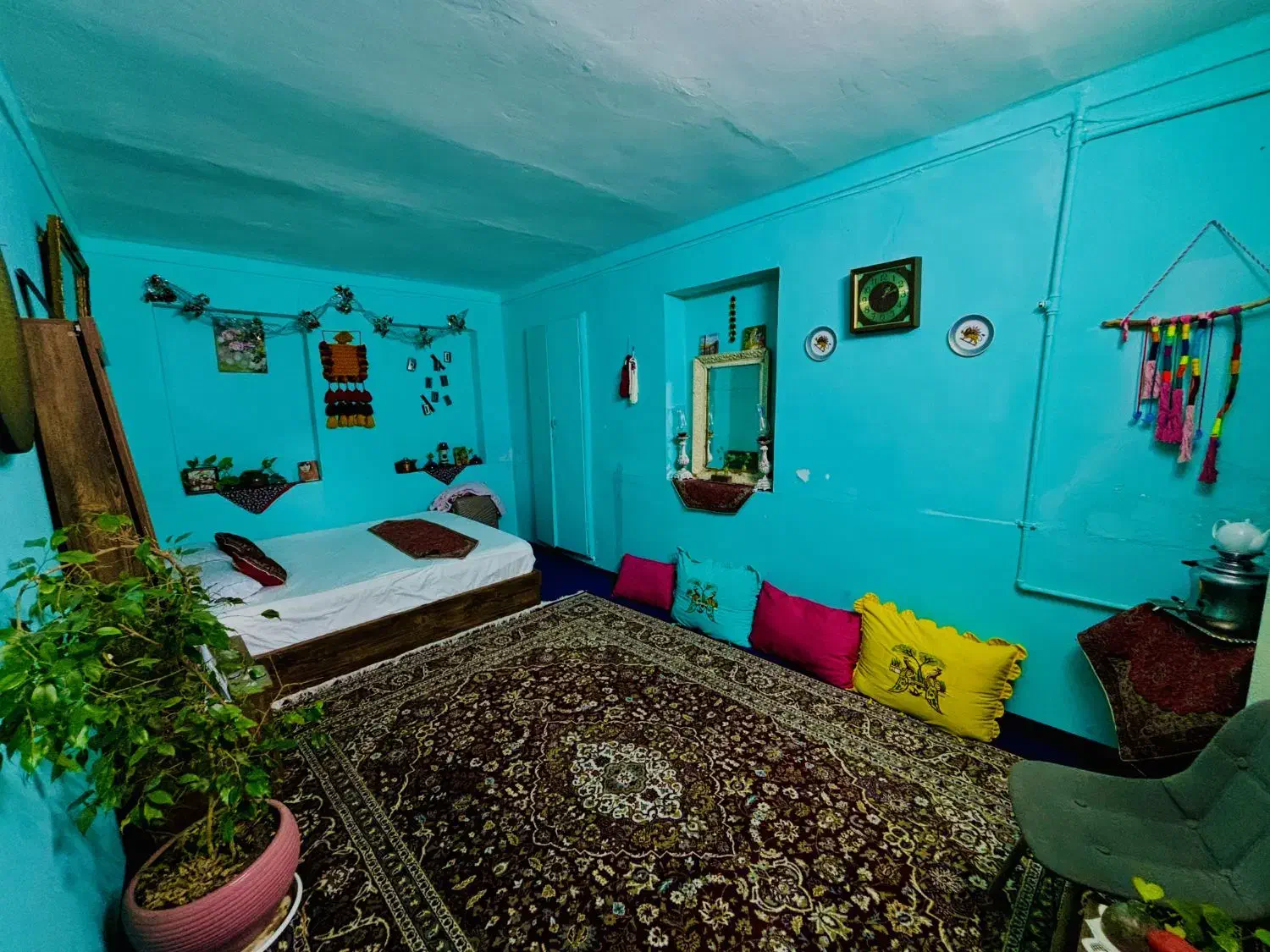 اقامتگاه بوم گردی|اجارهٔ کوتاهمدت آپارتمان و سوئیت|شیراز, بالا کفت|دیوار