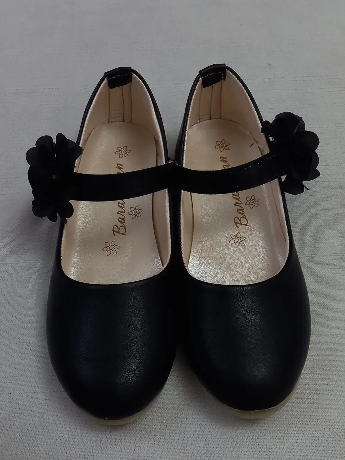 کفش دخترانه مشکی سایز ۳۵ سالم بدون ایراد|کیف، کفش، کمربند|رامسر, |دیوار