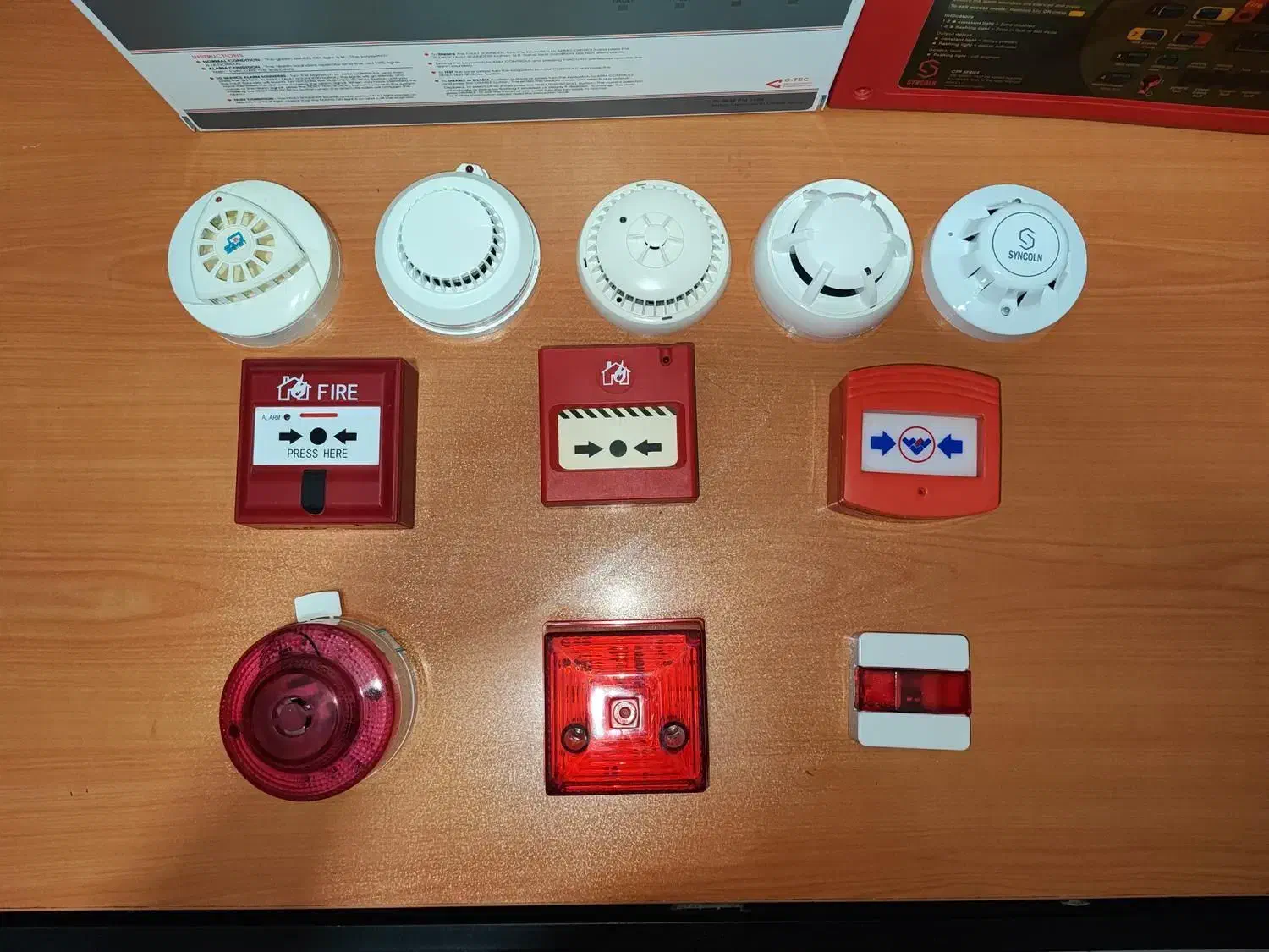 طراحی و نصب اعلام حریق انواع دتکتور دودی و حرارتی|خدمات پیشه و مهارت|نیشابور, پاستور|دیوار