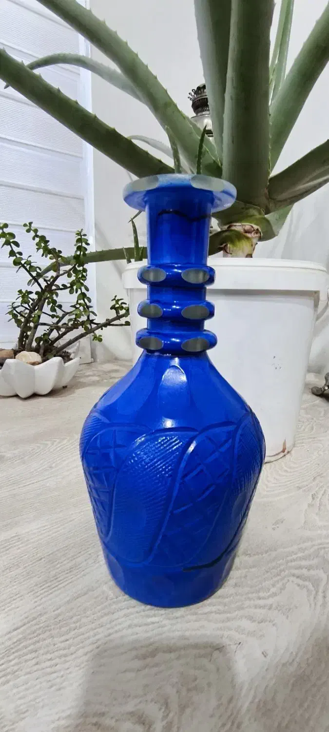 تنگ شیشه ای|کلکسیون اشیاء عتیقه|بیرجند, |دیوار