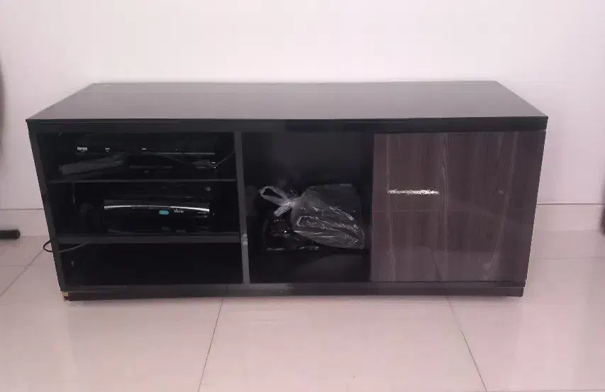 میز تلوزیون|میز تلویزیون|رشت, لاکان|دیوار