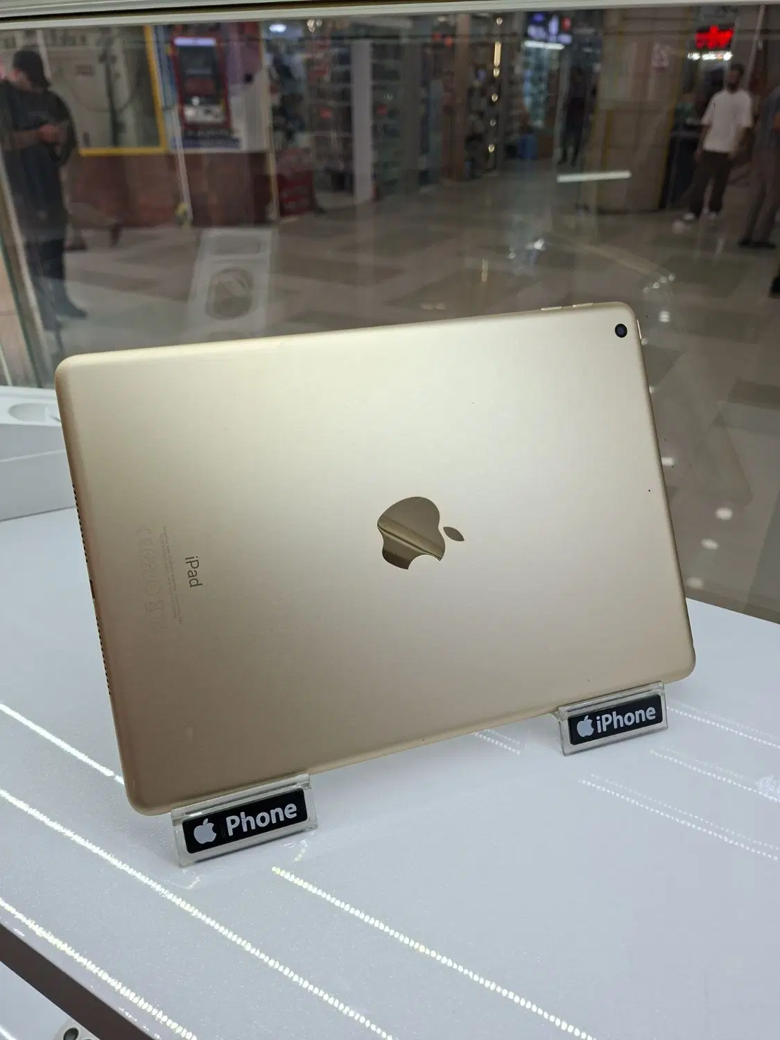 iPad 5th Generation  32GB|تبلت|شیراز, زند|دیوار