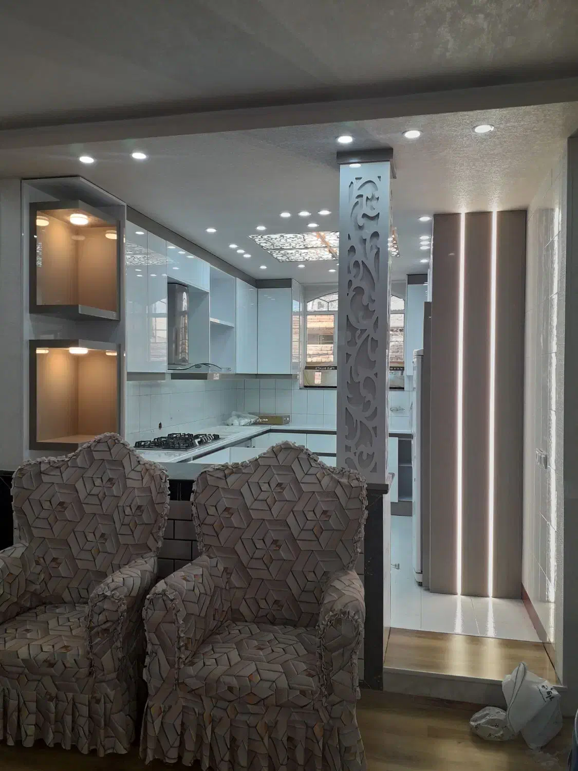 سیم کشی ساختمان|خدمات پیشه و مهارت|بناب, |دیوار