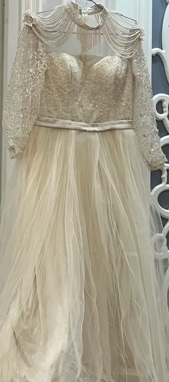 یه چندتا لباس مجلسی ومانتو عبای برای فروش گذاشتم|لباس|بندر ماهشهر, |دیوار