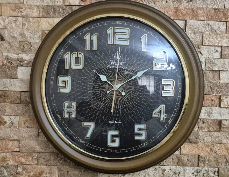 حراج ساعت دیواری در سایز مختلف|ساعت دیواری و تزئینی|تهران, منیریه|دیوار