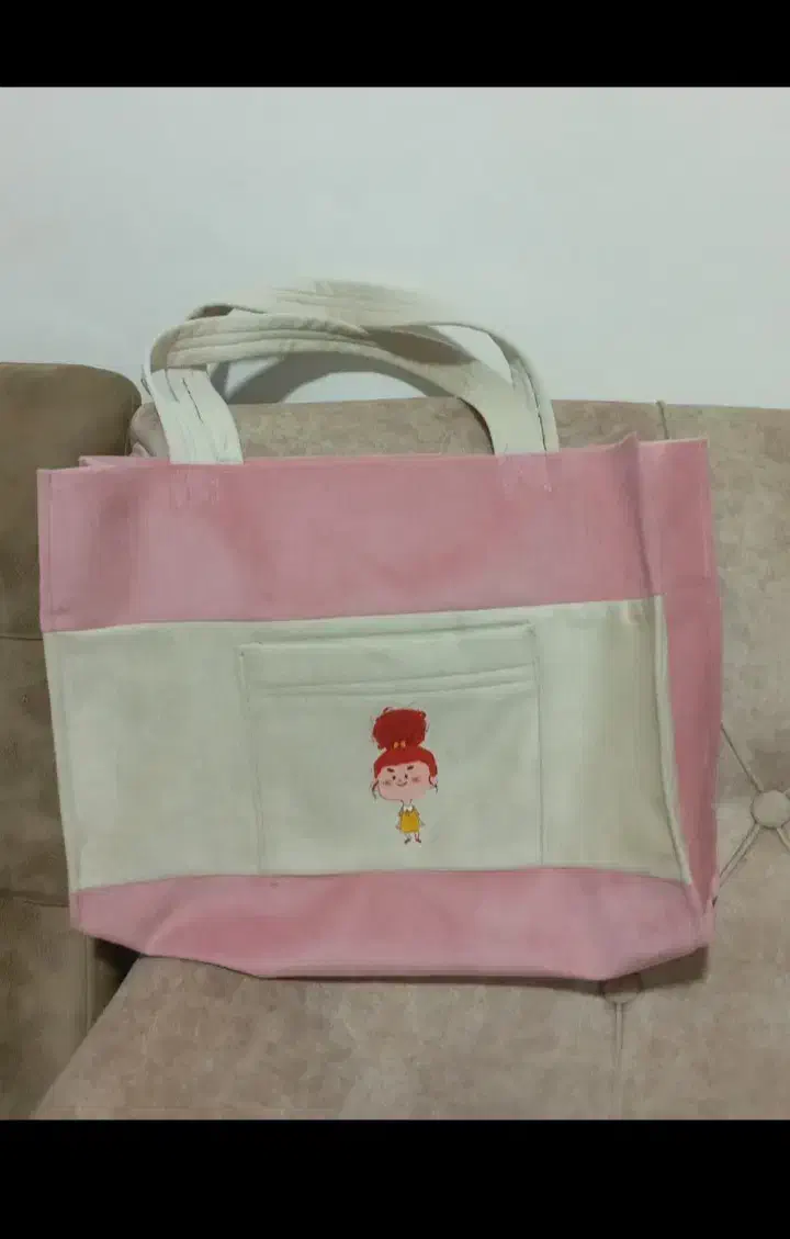 مانتو|لباس|رشت, سیا اسطلخ|دیوار