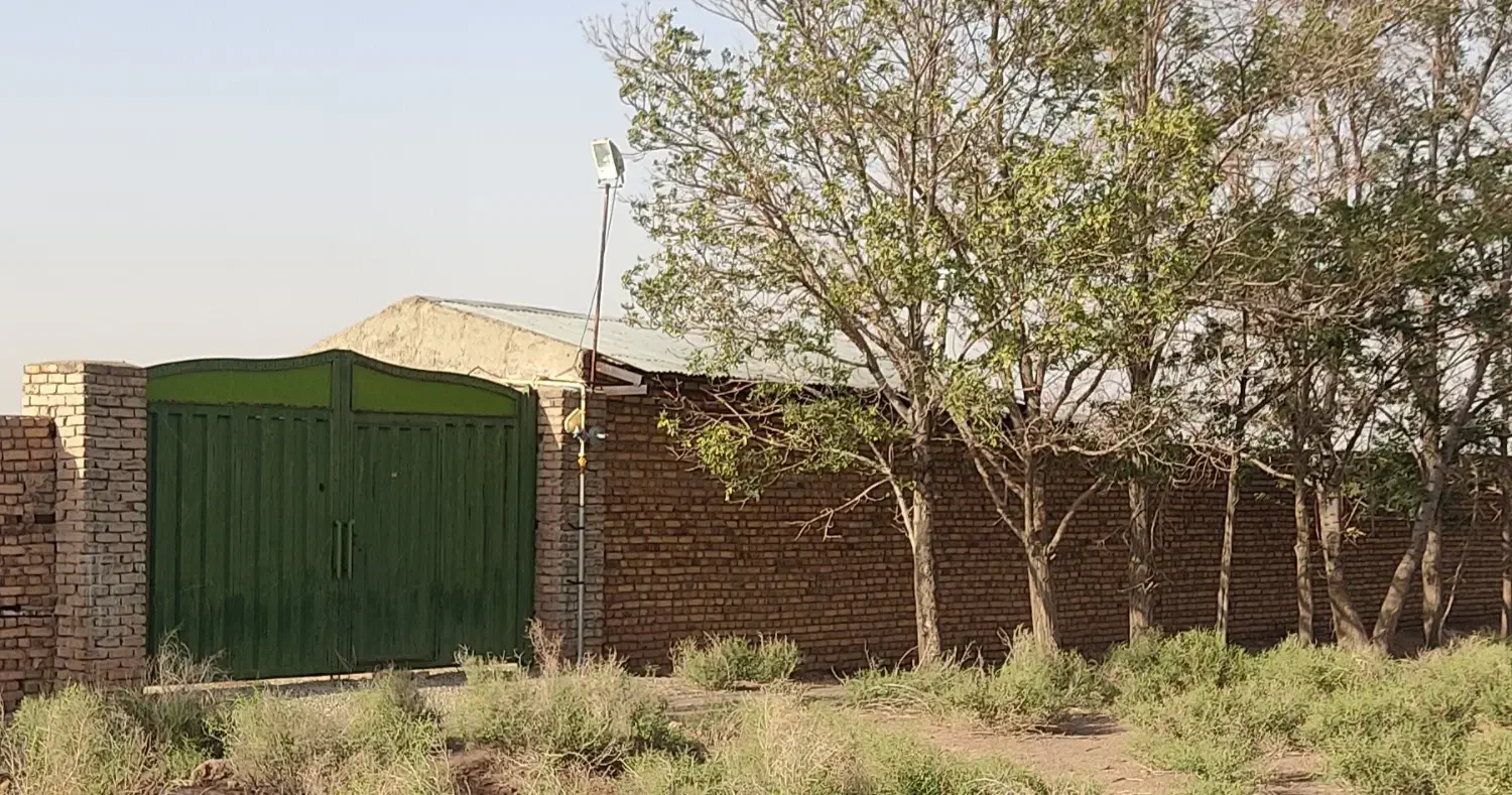 دوهزار متر زمین سندششدانگ آب برق گار پای زمین|فروش زمین و ملک کلنگی|اشتهارد, |دیوار