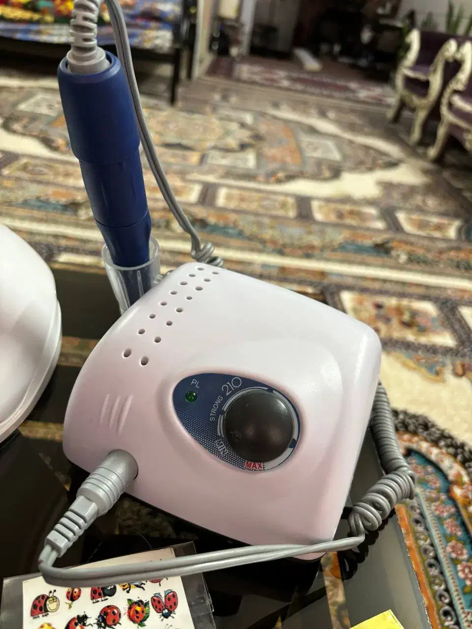 وسایل کاشت ناخن|آرایشگاه و سالن‌های زیبایی|کاشان, فاز ۲ ناجی آباد|دیوار