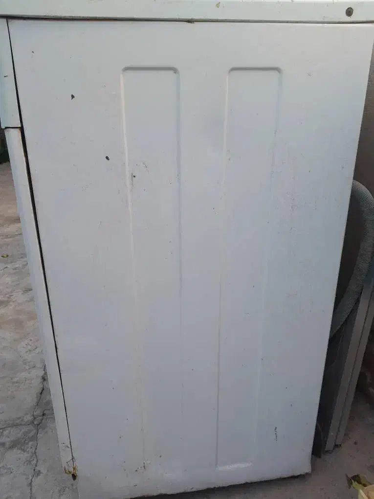 ماشین لباسشویی نیاز به تعمیر|ماشین لباسشویی و خشک‌کن لباس|آستانه اشرفیه, |دیوار