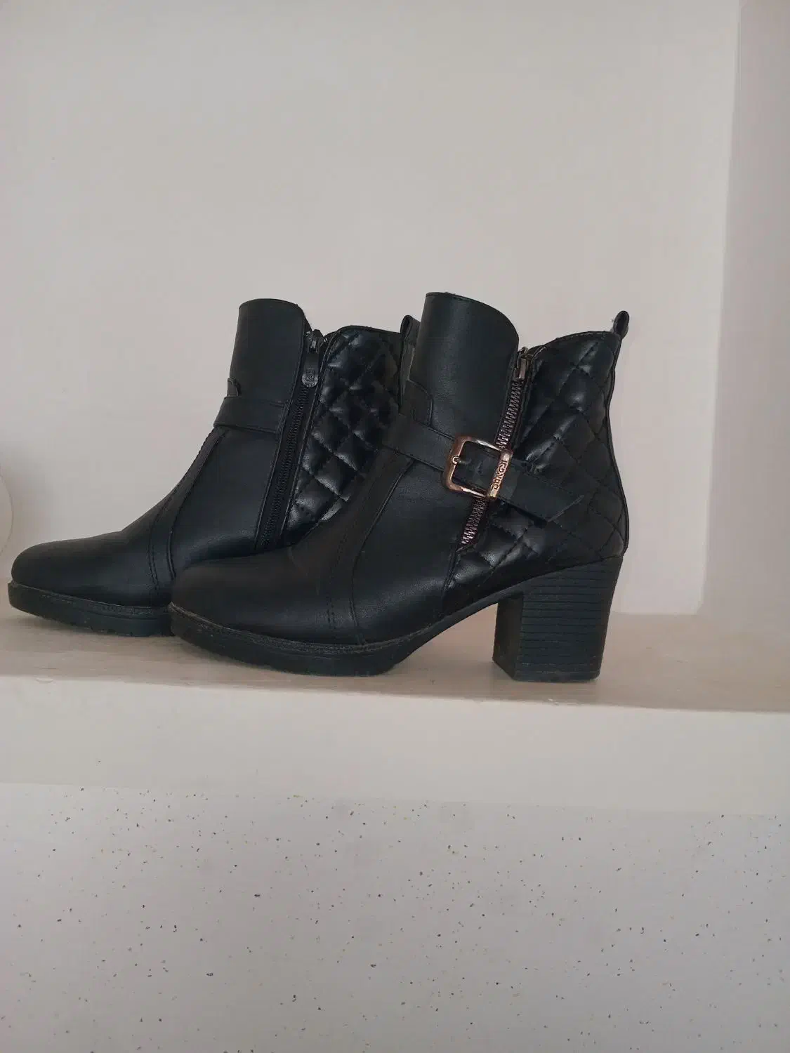 نیم پوتین زنانه|کیف، کفش، کمربند|شاهین دژ, |دیوار