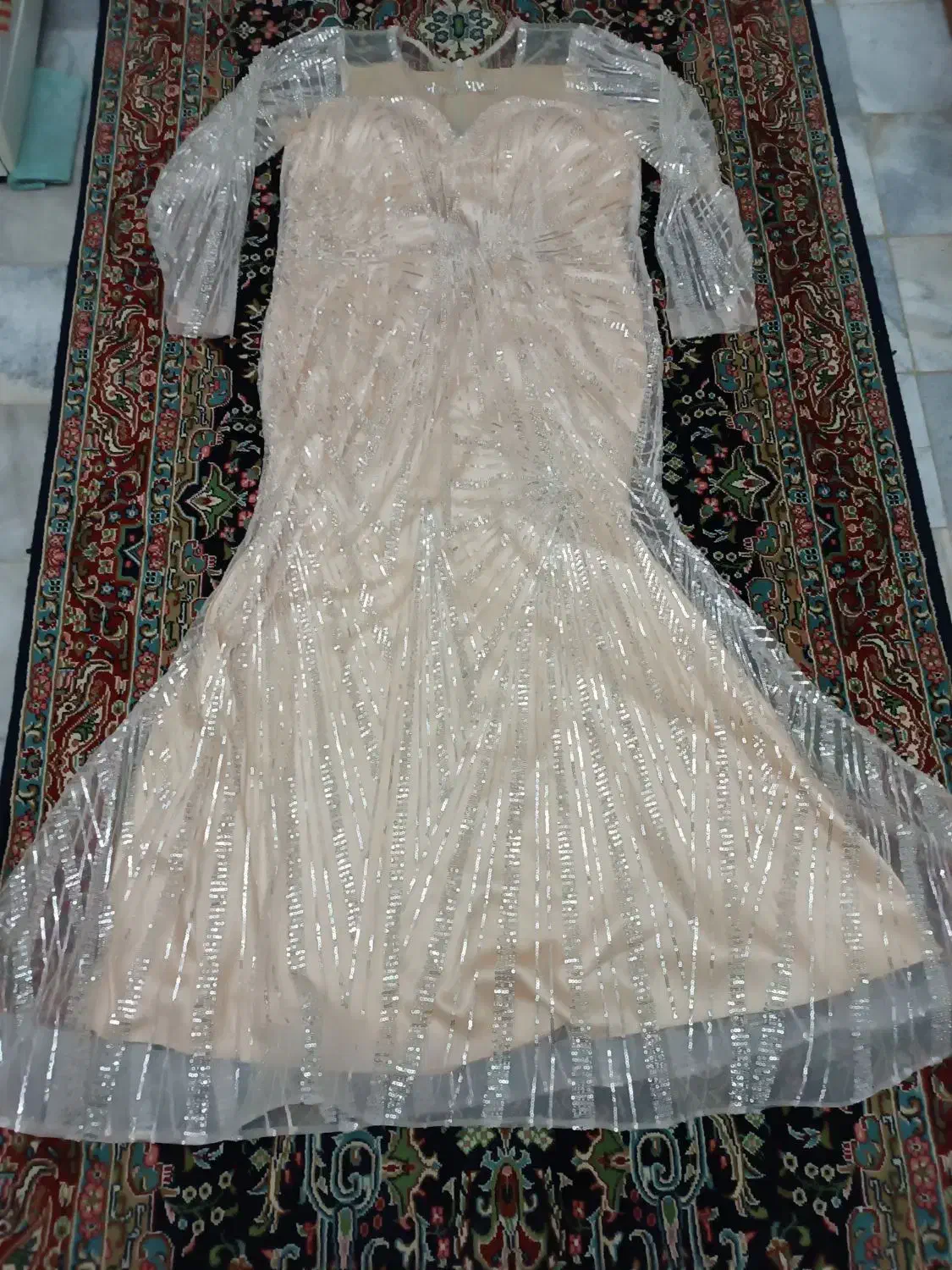 لباس مجلسی کارشده فول ملیله دوزی شده اس|لباس|تهران, عبدل‌آباد|دیوار