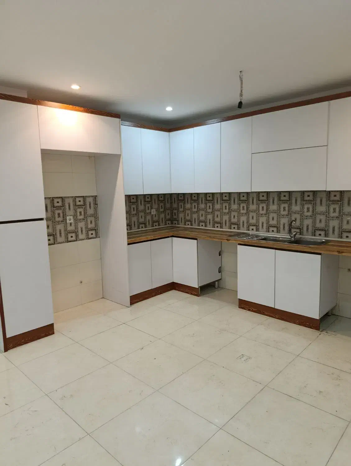 آپارتمان سنددار 150متری شهر ک بعثت غرق نور|فروش آپارتمان|مشکیندشت, |دیوار