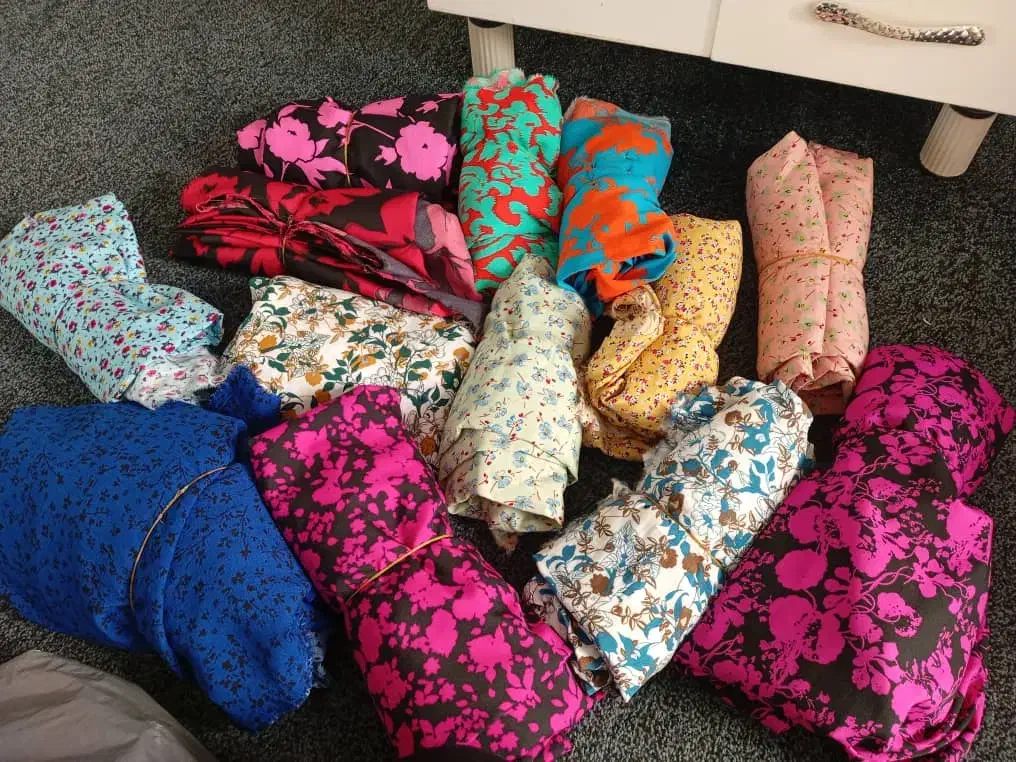 پارچه خارجی جنس خوب عالی|لباس|بوکان, |دیوار