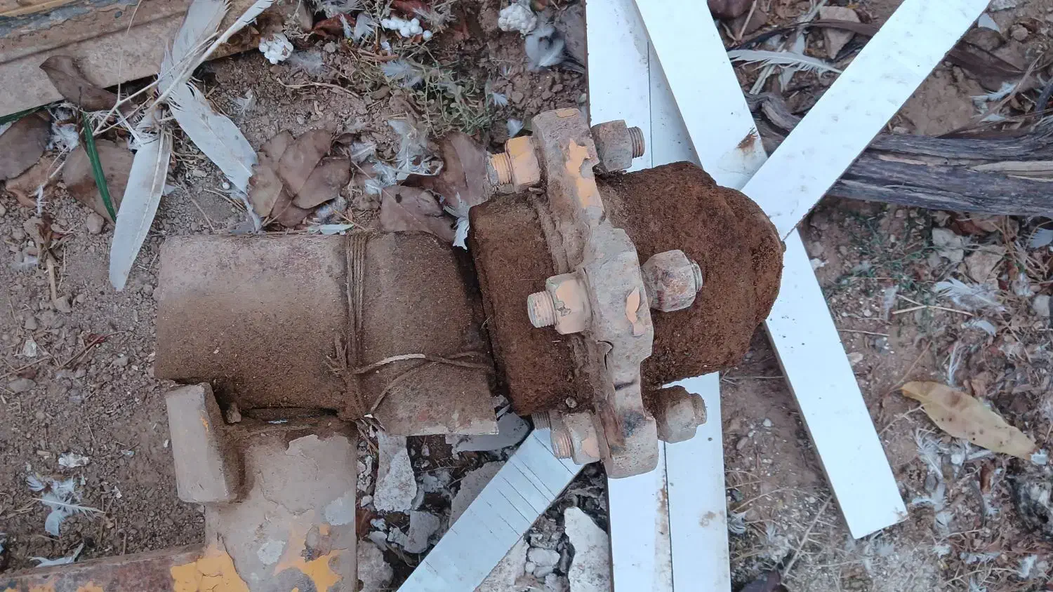 یک عدد دیفرانسیل جلو تراکتر ۲۸۵|قطعات یدکی و لوازم جانبی|کبودرآهنگ, |دیوار