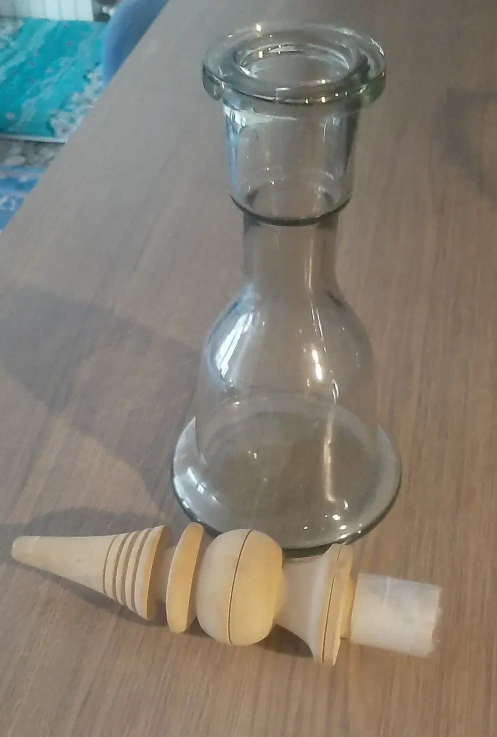 شیشه ومیانه قلیون|کلکسیون اشیاء عتیقه|اصفهان, کوی امام|دیوار