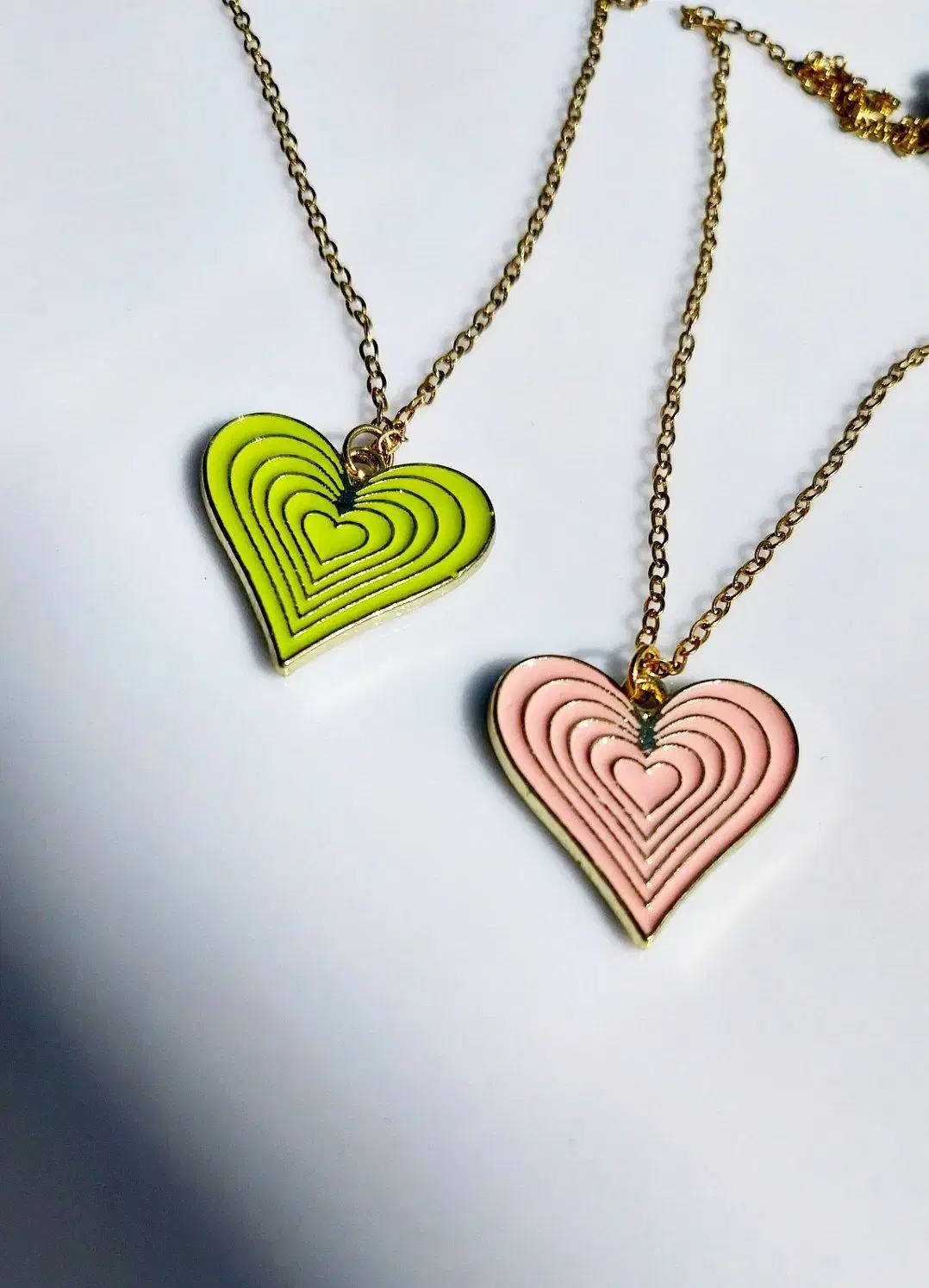 گردنبند|بدلیجات|کلاله, |دیوار