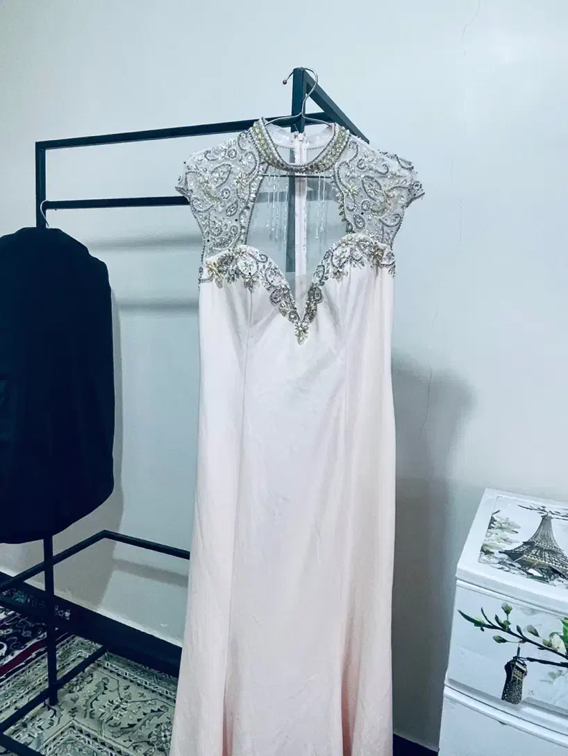 لباس مجلسی|لباس|اندیمشک, |دیوار