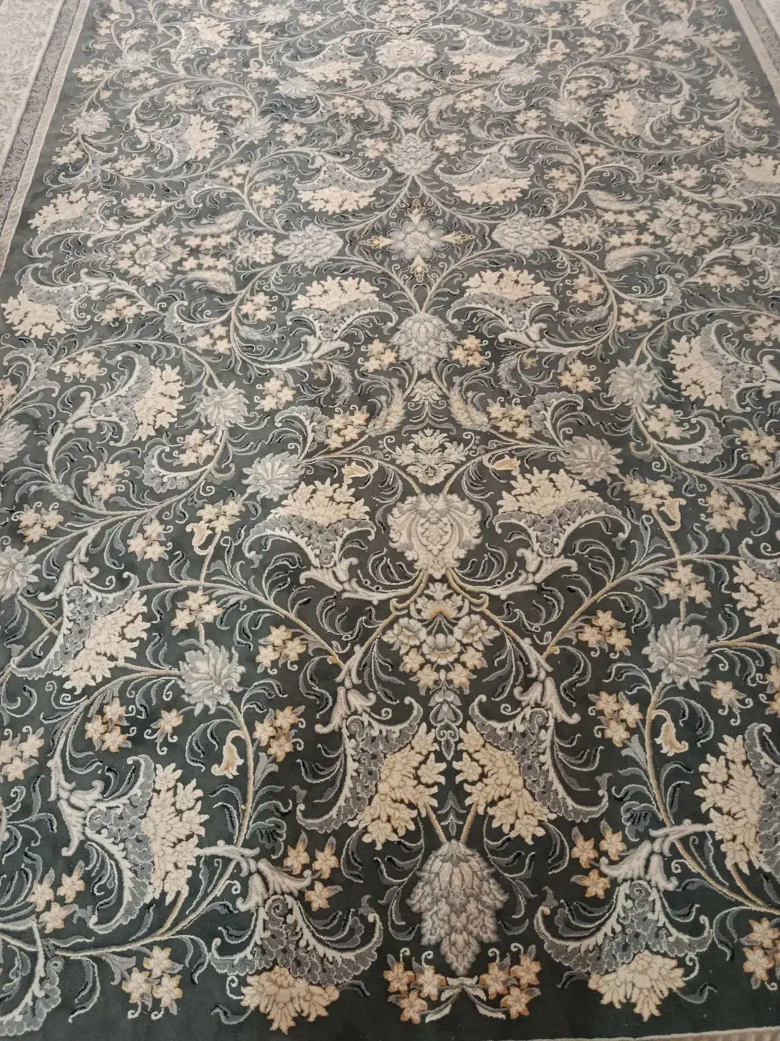 فرش ۹متری ۱۵۰۰ شانه|فرش|گنبد کاووس, |دیوار