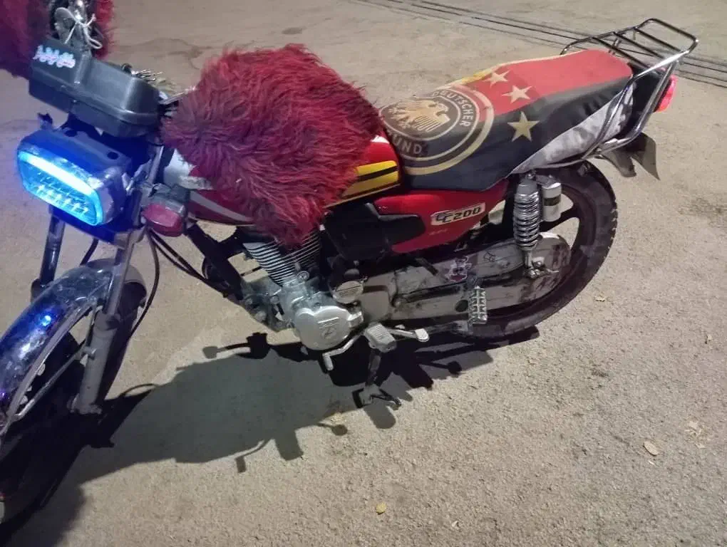 موتور ۲۰۰ احسان|موتورسیکلت|ساوه, |دیوار