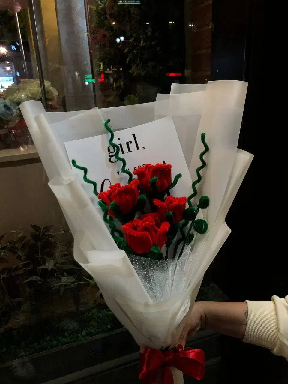 دسته گل پیپ‌پاکنی|گل مصنوعی|تهران, نیروی هوایی (پیروزی)|دیوار