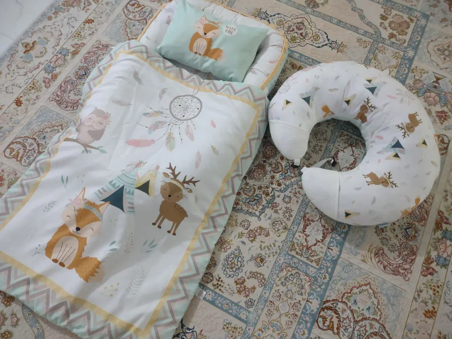 تشک گارددار و بالش شیردهی|رختخواب، بالش، پتو|تهران, شهرک استقلال|دیوار