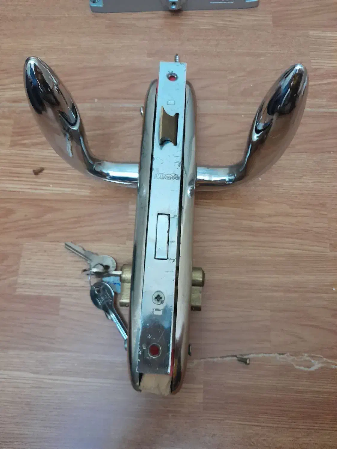 ارام بند و قفل در|ابزارآلات|اسلام‌شهر, مطهری|دیوار