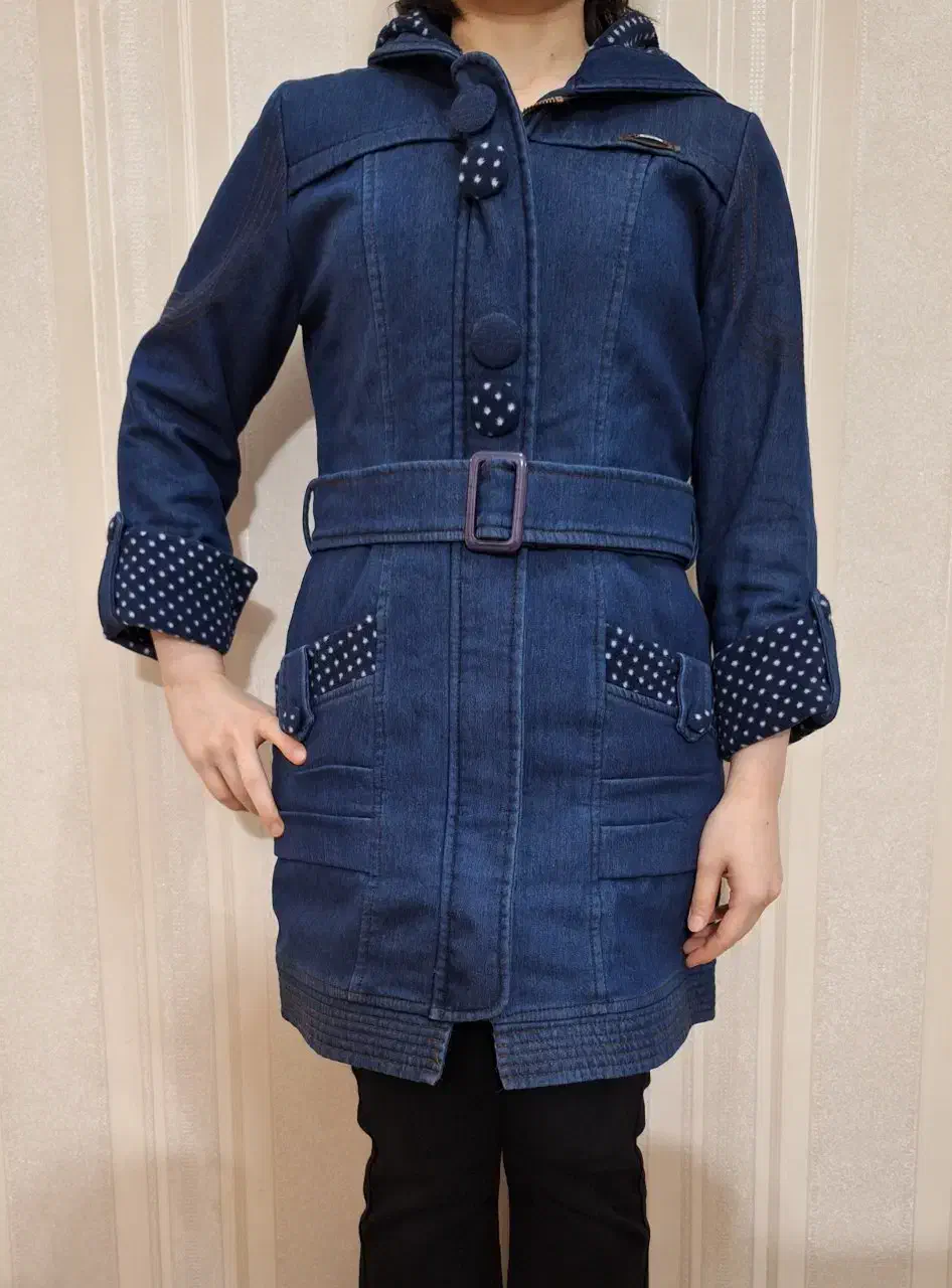 مانتو پالتوی لی کشی|لباس|شفت, |دیوار