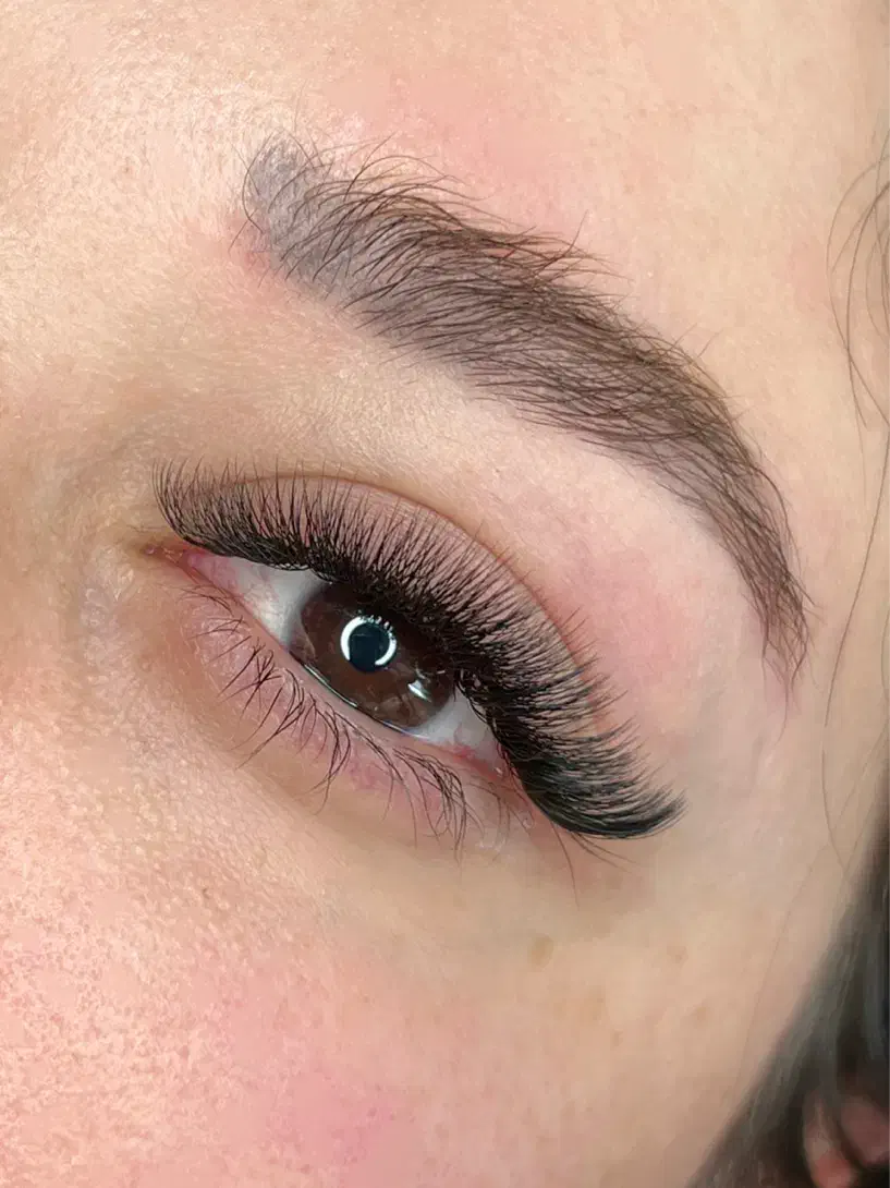 اکستنشن مژه و لیفت مژه و ابرو|خدمات آرایشگری و زیبایی|رشت, دیلمان|دیوار