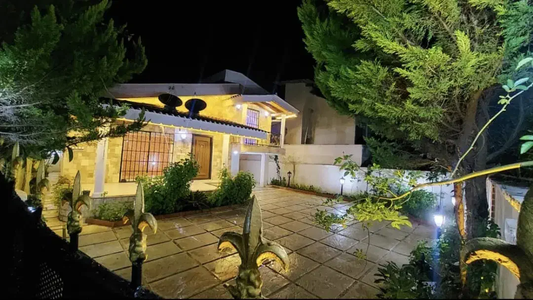 فروش ویلا 270 متری * قیمت استثنائی *|فروش خانه و ویلا|عباسآباد, |دیوار