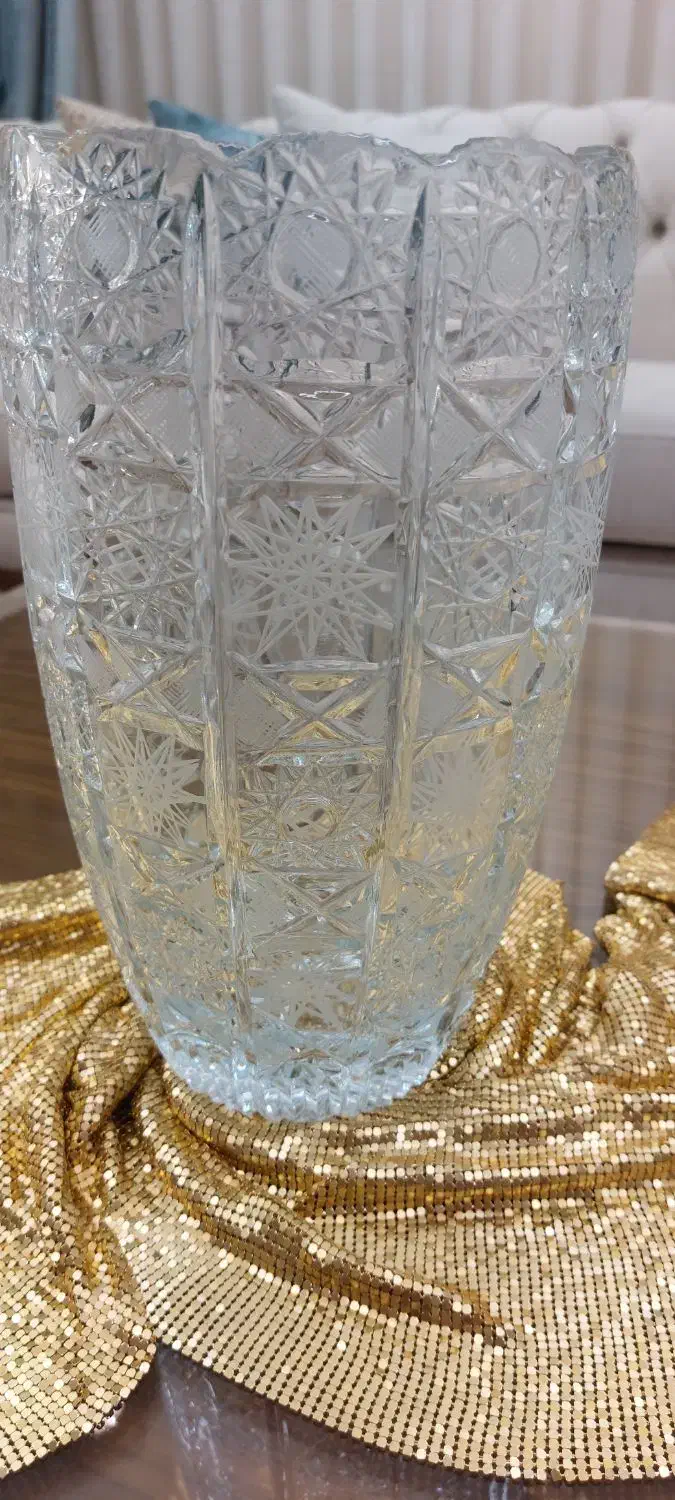 گلدان کریستال تراش خورده|ظروف سرو و پذیرایی|تهران, شهرک آپادانا|دیوار