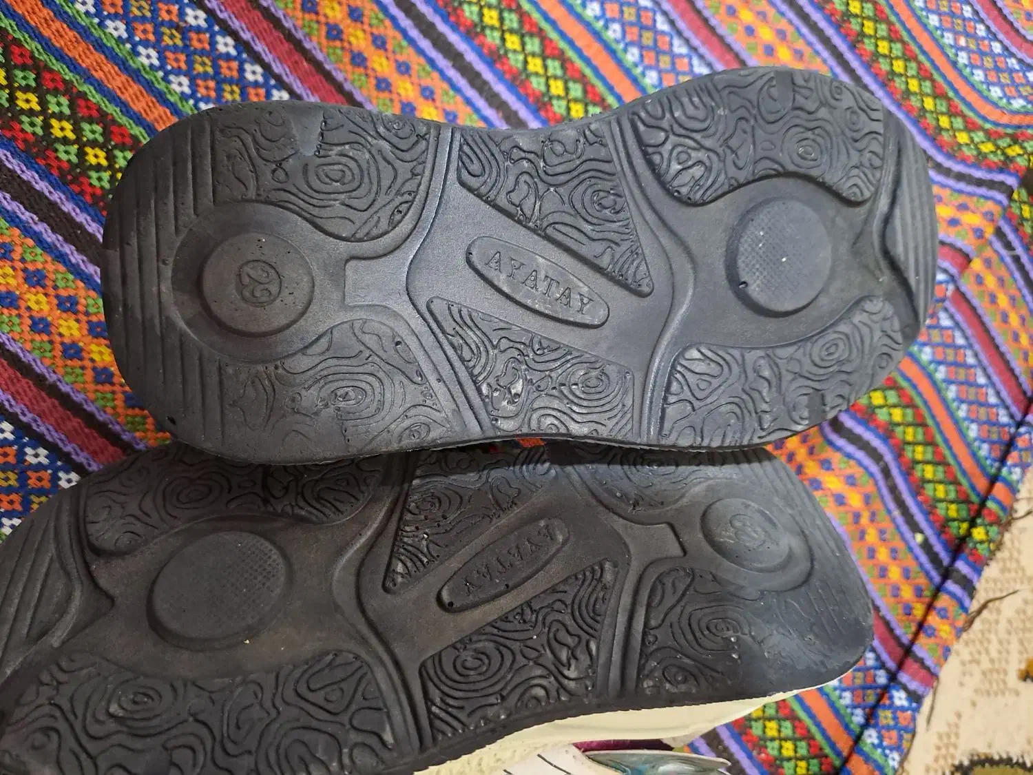 کتونی|کفش و لباس بچه|رشت, آب و برق|دیوار