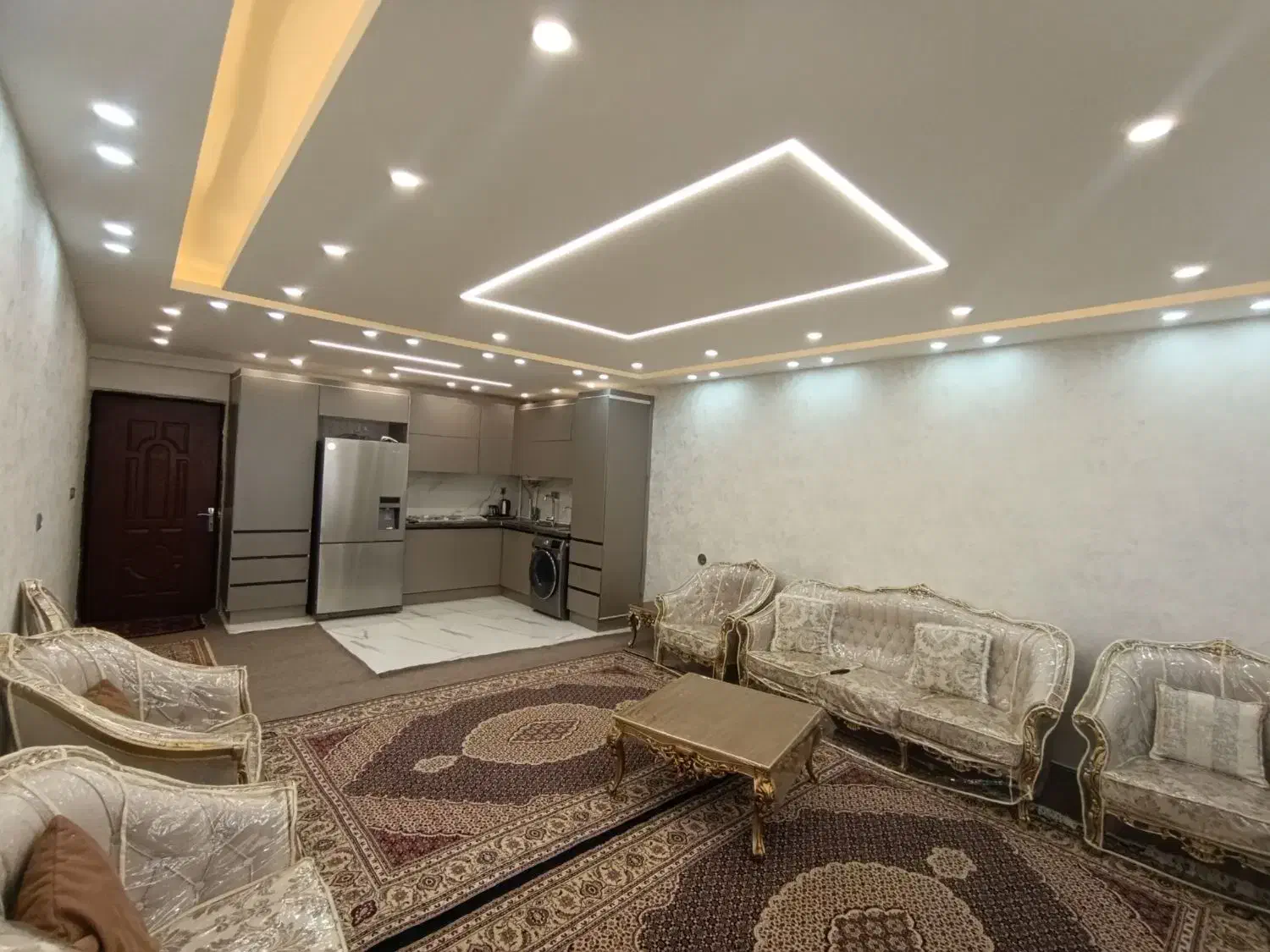 به یک نفر کارگر نیازمندیم (کناف)|استخدام معماری، عمران و ساختمانی|اردبیل, |دیوار