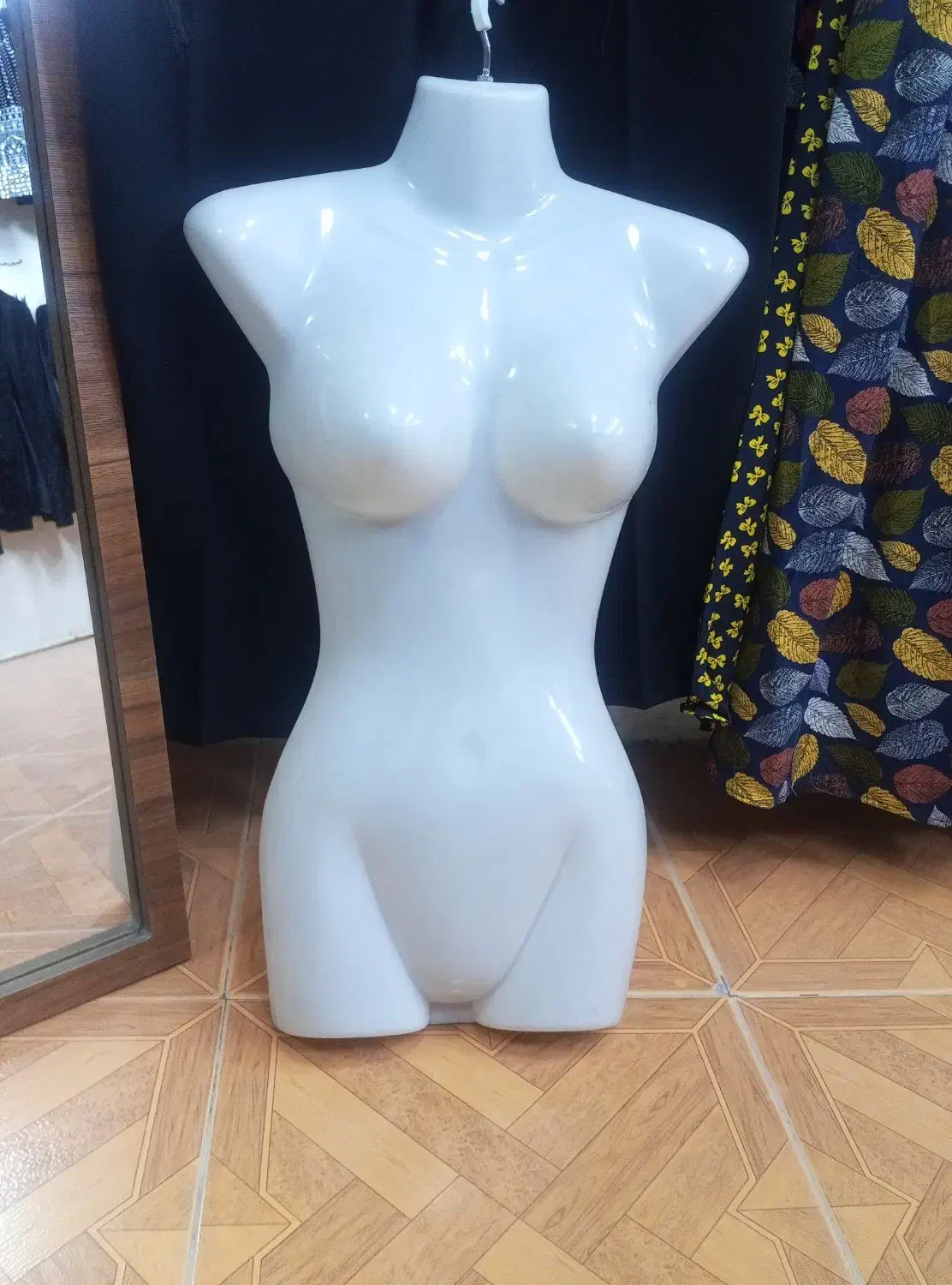 مانکن مغازه|فروشگاه و مغازه|جوانرود, |دیوار