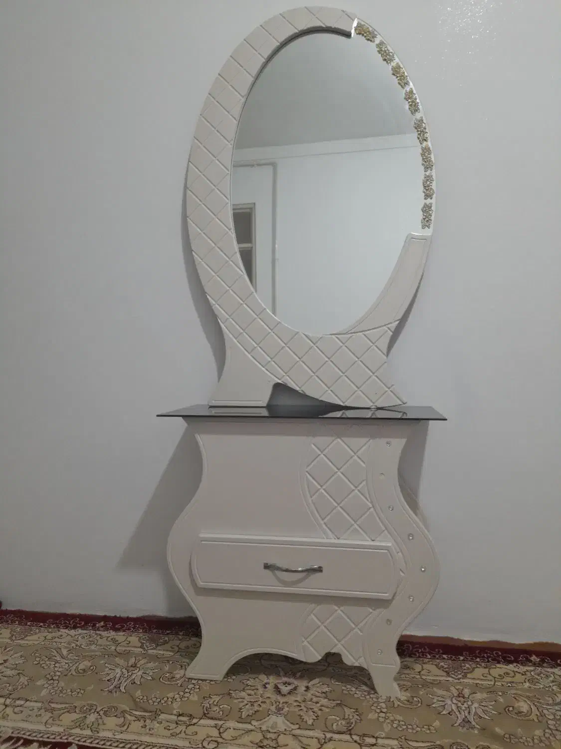 اینه کونسرت  نونو|آینه|سنندج, |دیوار