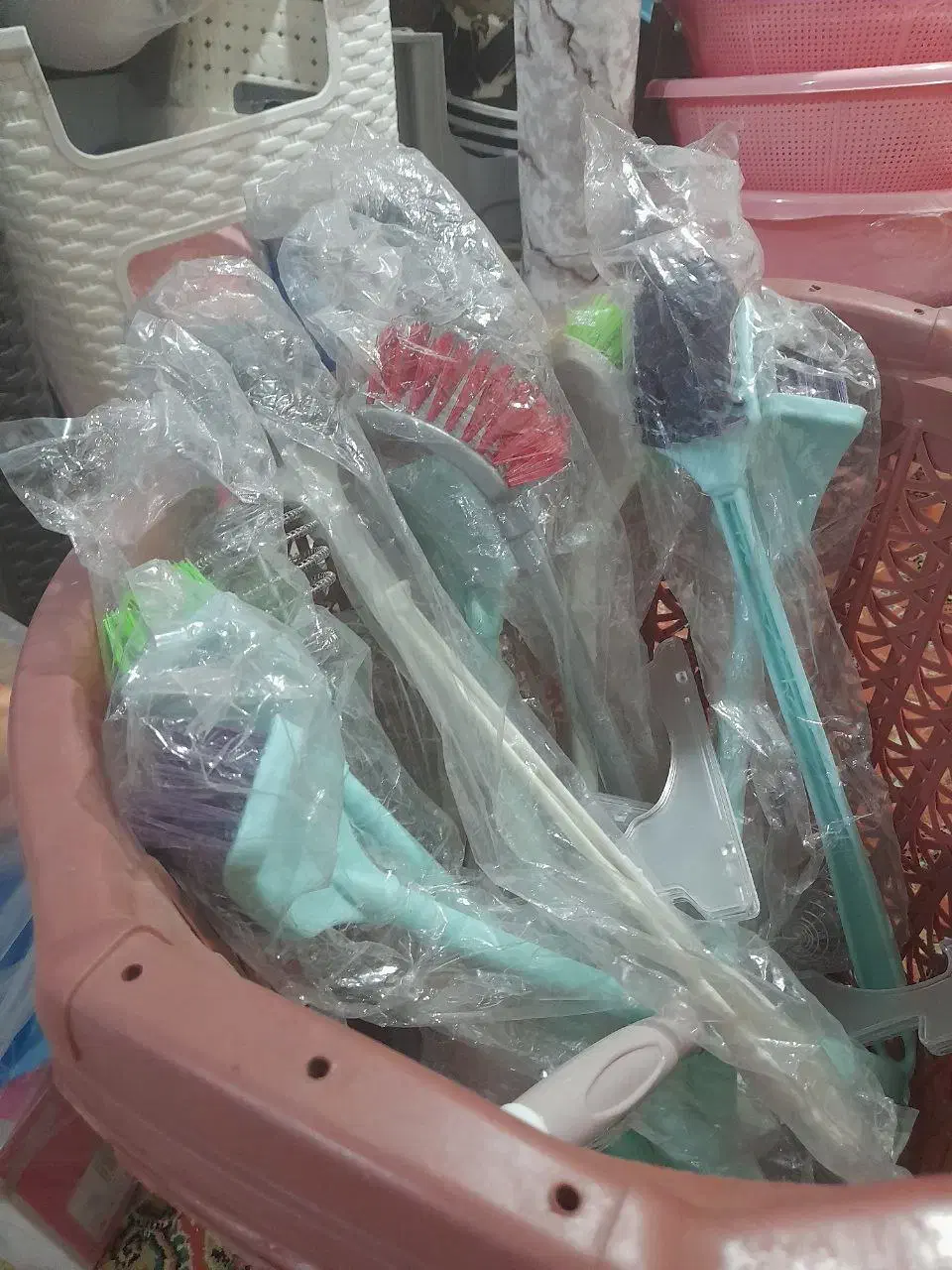 پلاستیکی|ظروف نگهدارنده، پلاستیکی، یک‌بارمصرف|قزوین, |دیوار