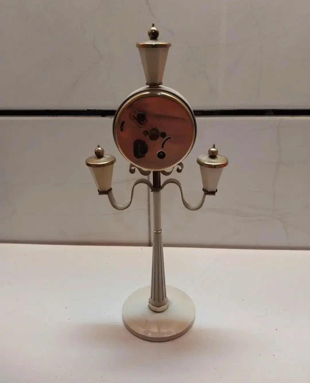 ساعت رومیزی قدیمی|کلکسیون اشیاء عتیقه|اصفهان, سروستان|دیوار