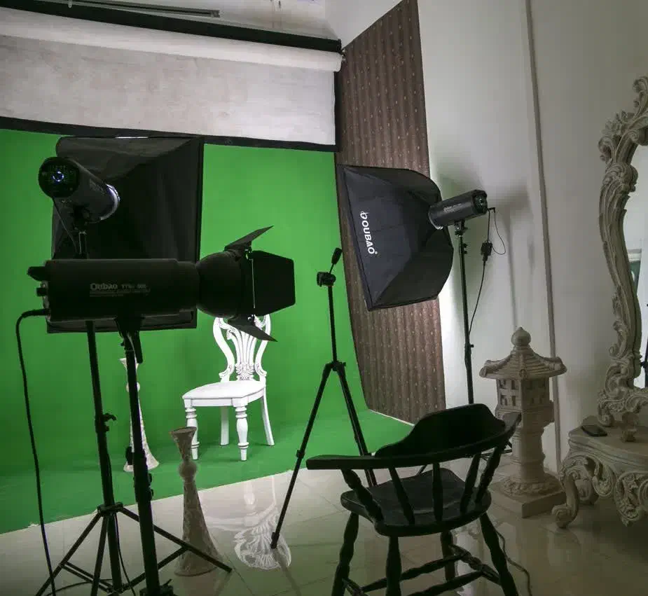 پرده سبز و موتور جمع کننده (مناسب تولید محتوا)|فروشگاه و مغازه|مشهد, کوثر|دیوار