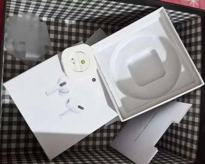 جعبه ایرپاد|لوازم جانبی موبایل و تبلت|اهواز, فرهنگ شهر|دیوار