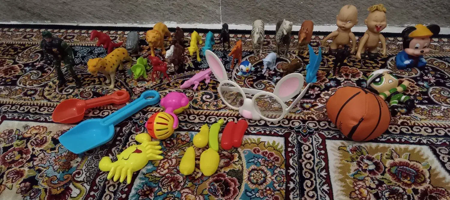 فایل، اسباب بازی|اسباب‌بازی بچه|رشت, یخسازی|دیوار