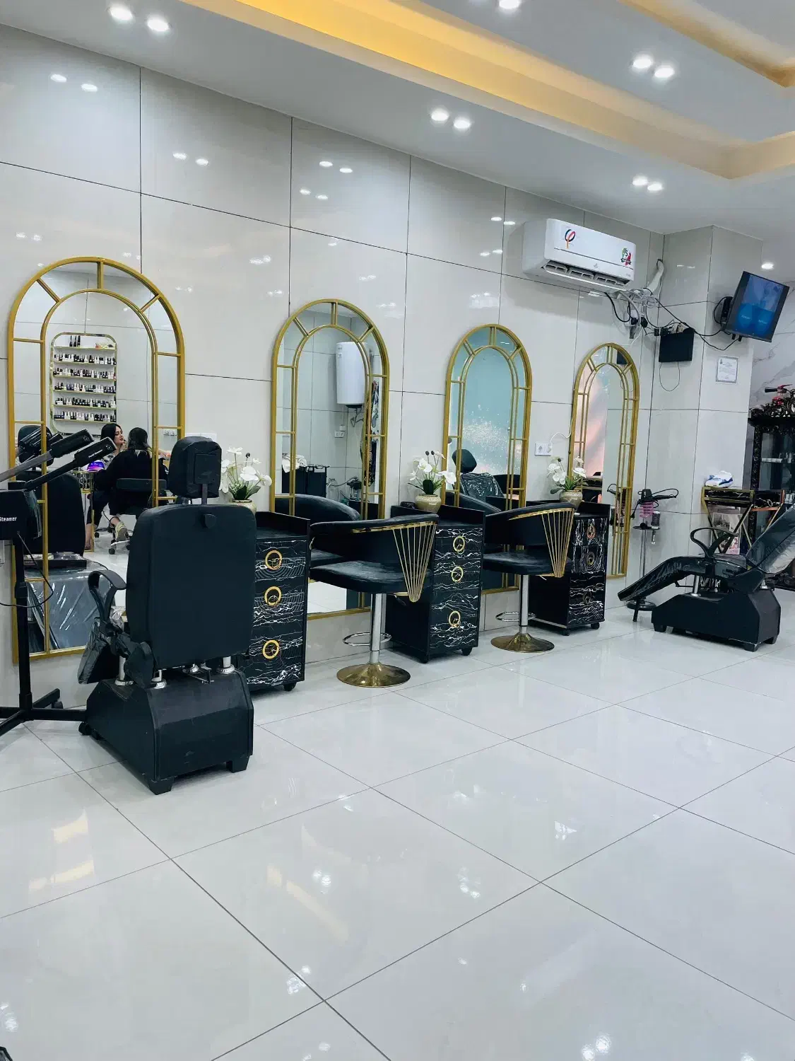 همکاری در سالن زیبایی تمامی لاین ها اجاره فقط۱۵۰۰|استخدام درمانی، زیبایی، بهداشتی|بوشهر, |دیوار