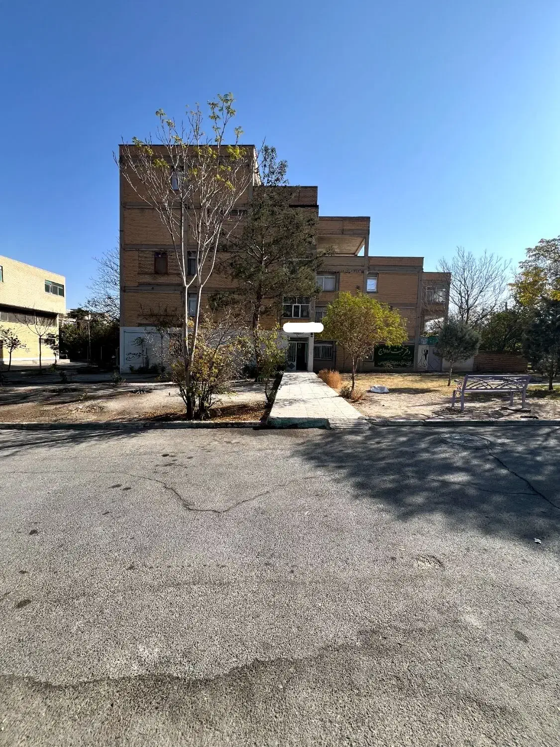 رهن و اجاره واحد اداری|اجارهٔ دفتر کار، اتاق اداری، مطب|فولادشهر, A2|دیوار