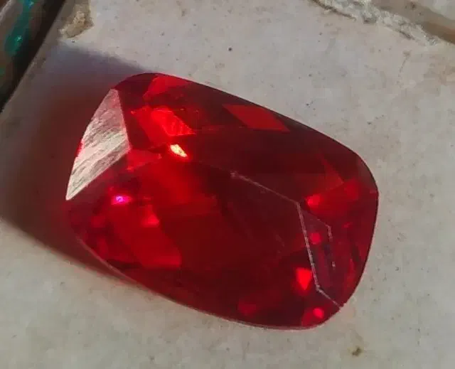 یاقوت برمه|جواهرات|دلبران, |دیوار