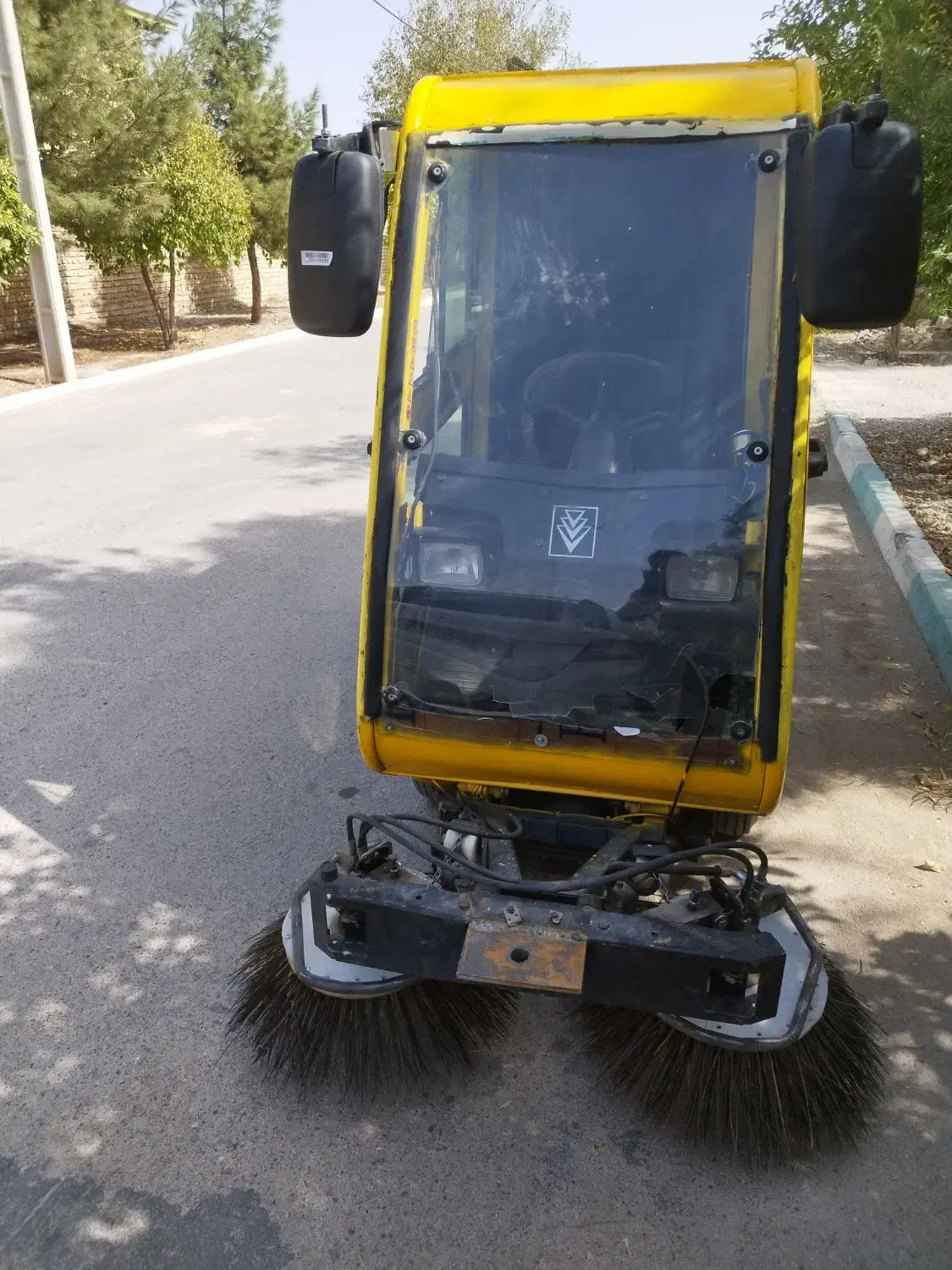 ماشین جاروب|خودرو سنگین|شیراز, ریشمک|دیوار